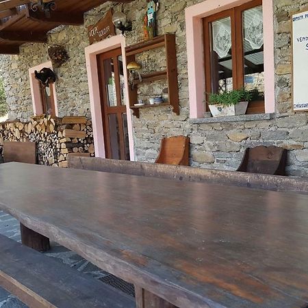 Agriturismo Volpe Golosa Morbegno Exterior photo